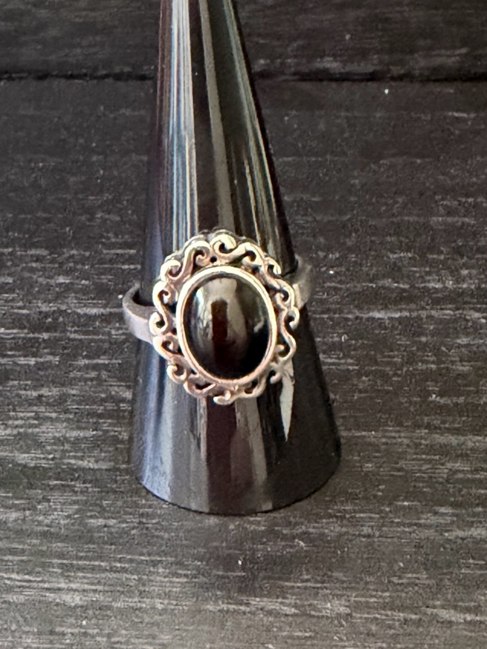 Vintage Black Onyx Sterling Silver Filigree Ring size 9